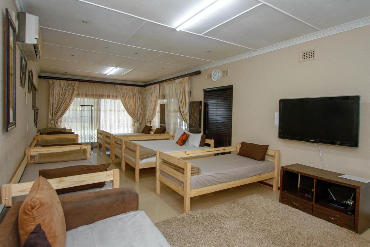 Umhlanga Self Catering Guesthouse Εξωτερικό φωτογραφία