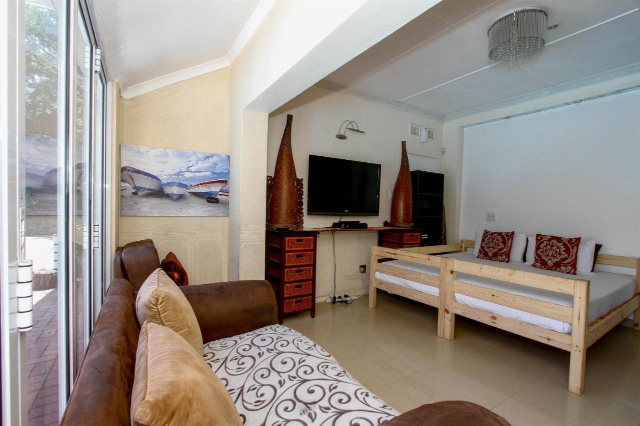 Umhlanga Self Catering Guesthouse Εξωτερικό φωτογραφία