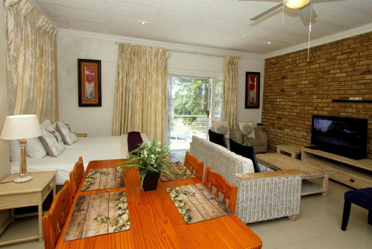 Umhlanga Self Catering Guesthouse Εξωτερικό φωτογραφία