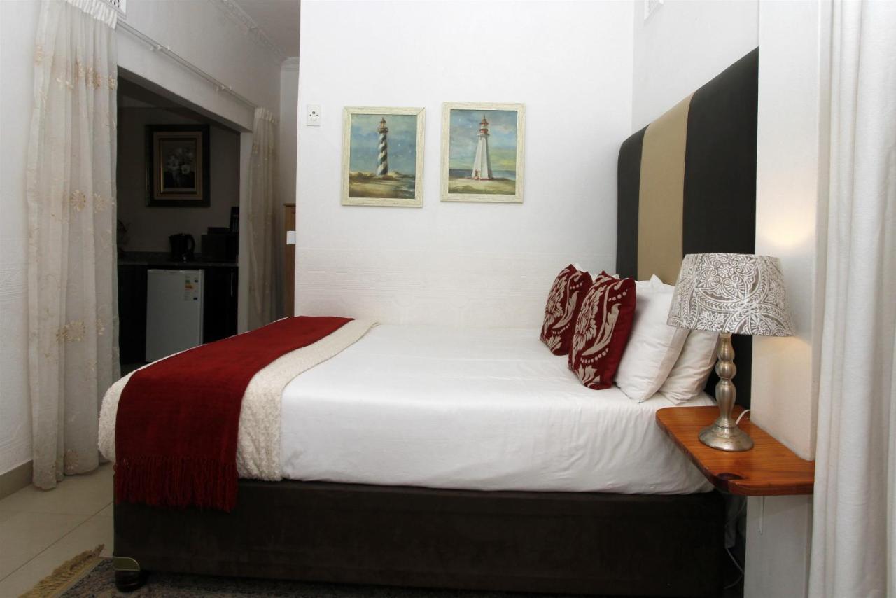 Umhlanga Self Catering Guesthouse Εξωτερικό φωτογραφία